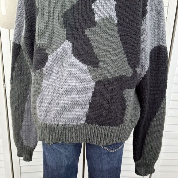 Wooden Ships Camo Pullover Sweater Wool Mohair Blend Soft Thick Knit Size M/L - Picture 6 of 8